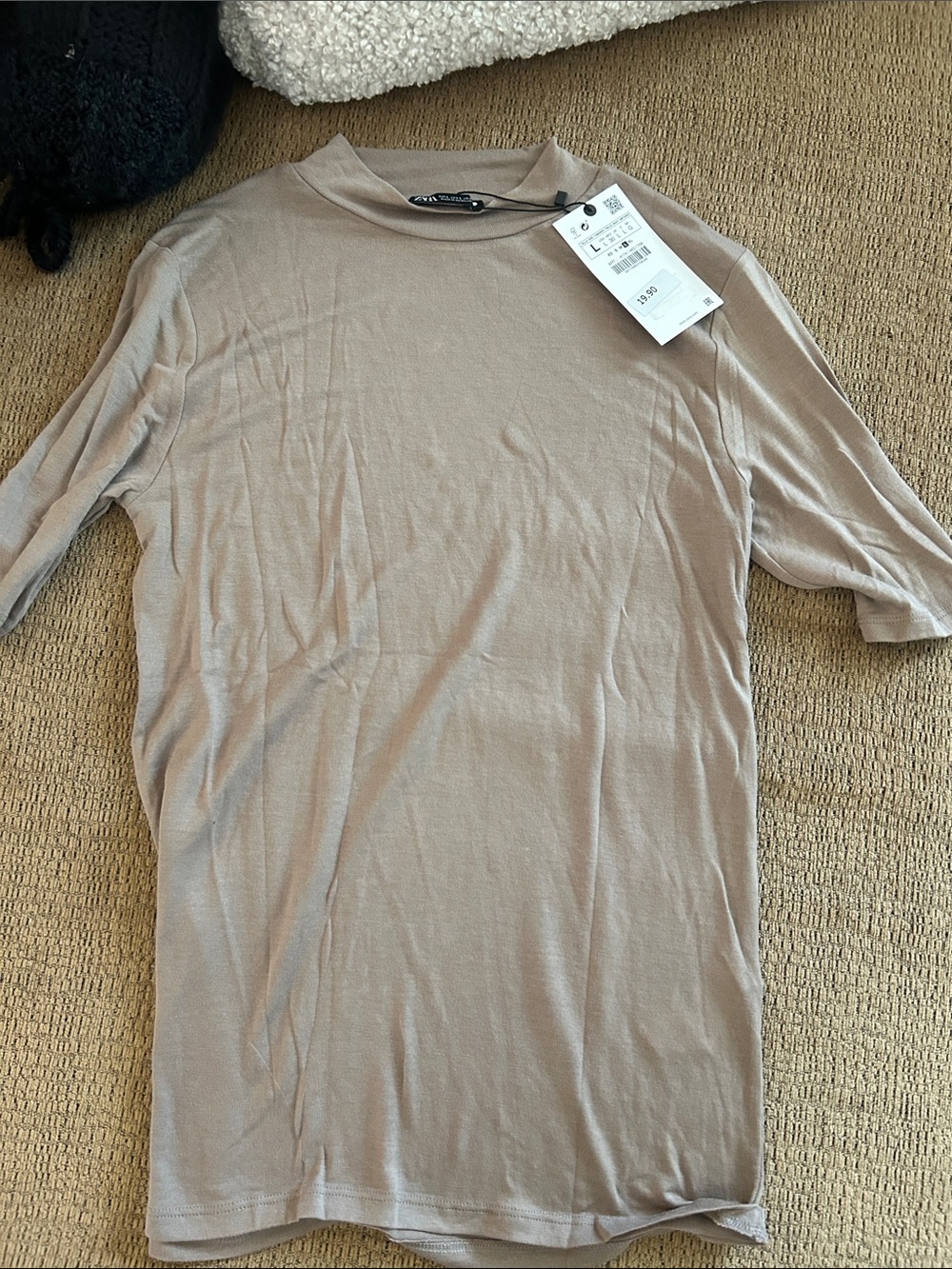 Lightweight Crewneck Shirt in Taupe